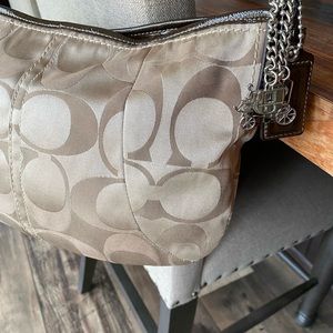 Classic Coach Shoulder Bag